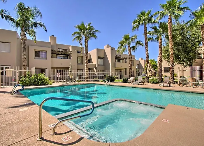 Unwind Poolside! Unit 10 Mi To Old Town Holiday home Scottsdale